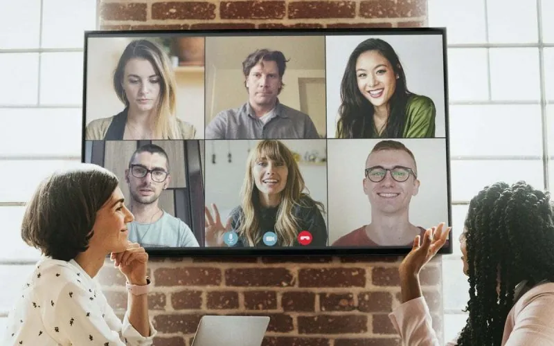 Trabalho em regime híbrido: Promoção da cooperação e produtividade na Equipa
